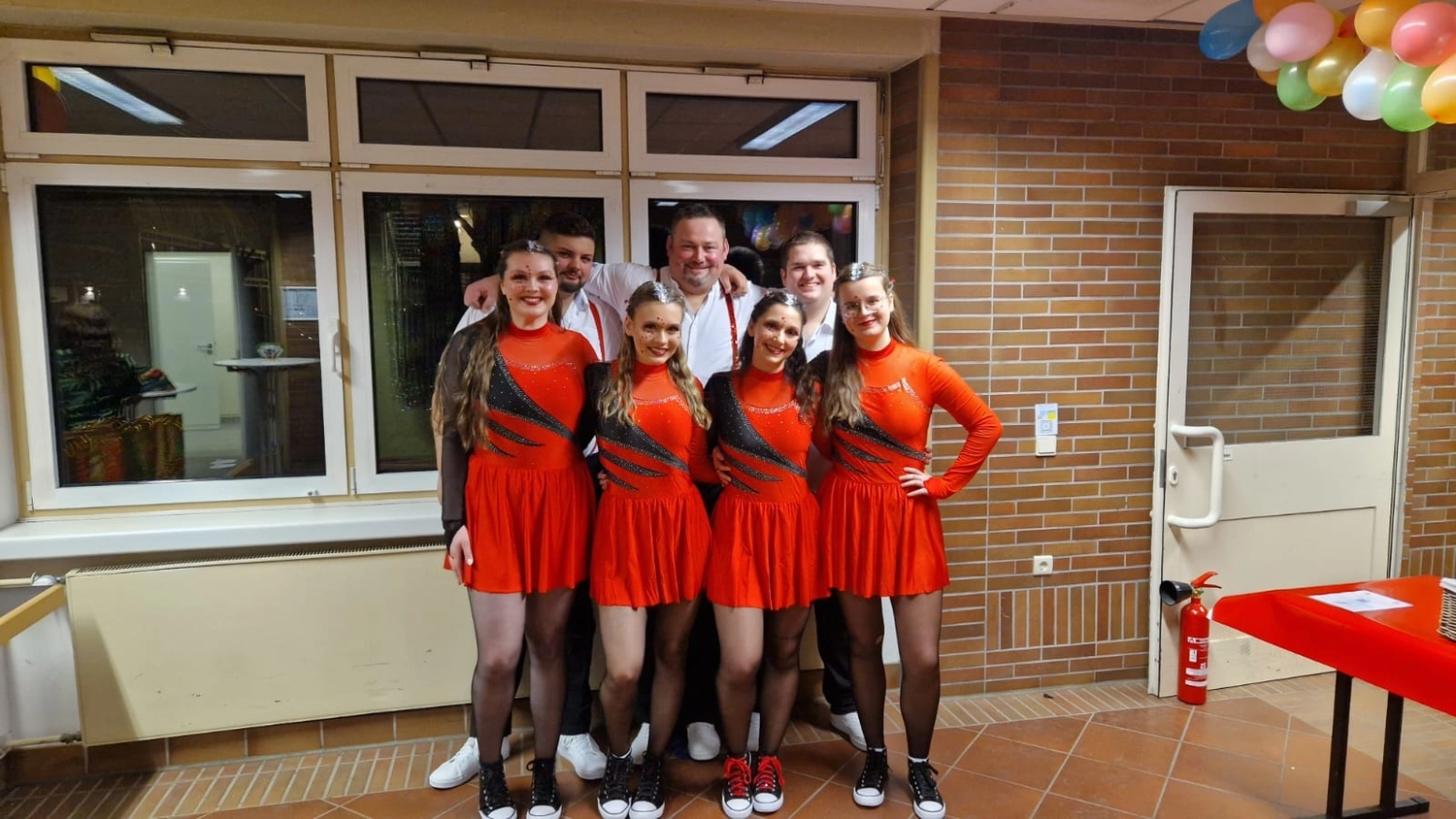 Mir Pääntz vom Wasserturm - Karnevalsverein - Showtanzgruppe