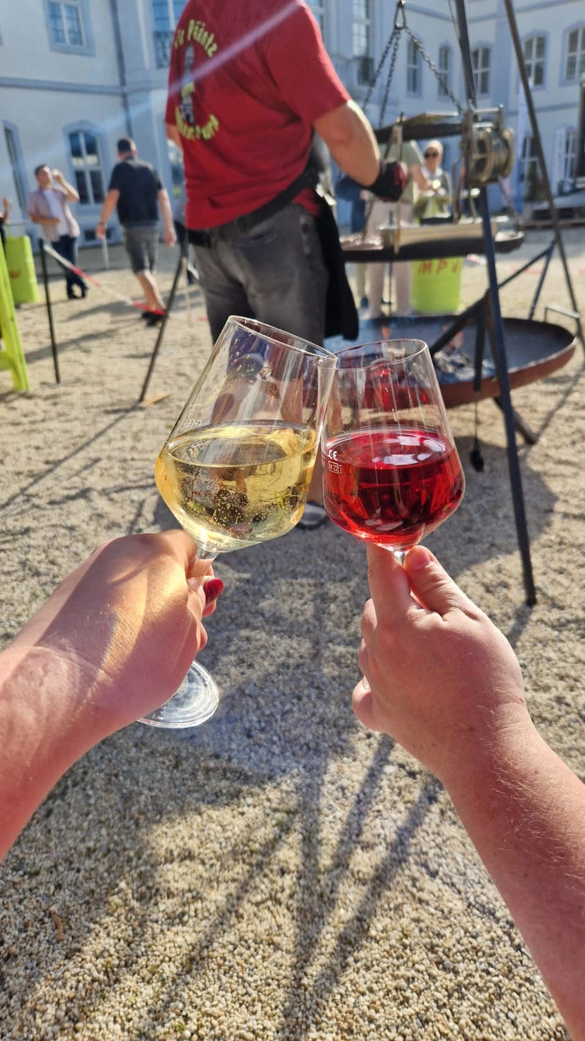 Mir Pääntz vom Wasserturm - Karnevalsverein - Veranstaltungen - Glas Prost